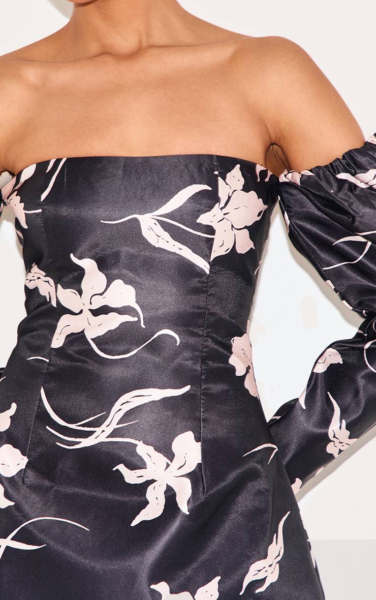 Noir Robe Trapèze Ample À Imprimé Fleuri Et Manches Bouffantes