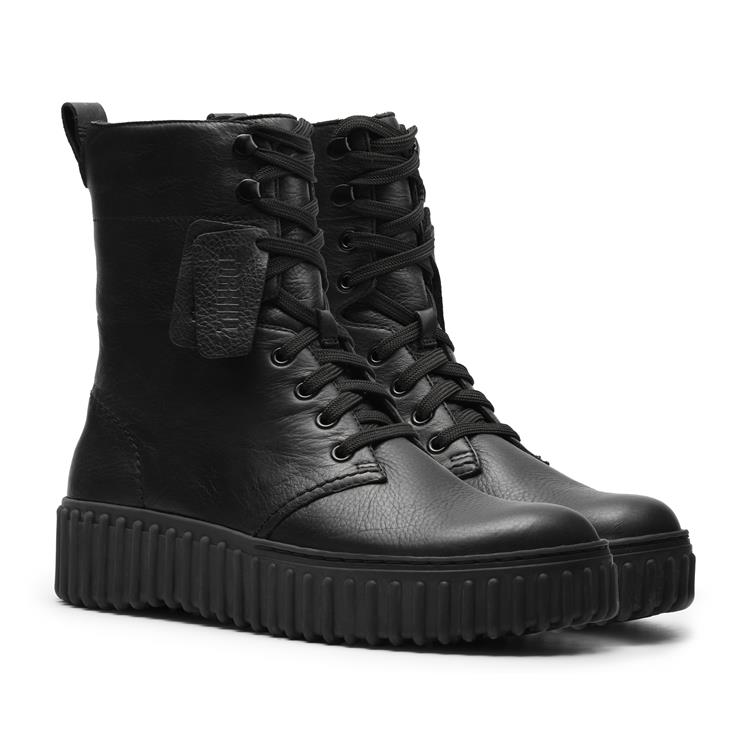 Clarks Torhill Style black leather