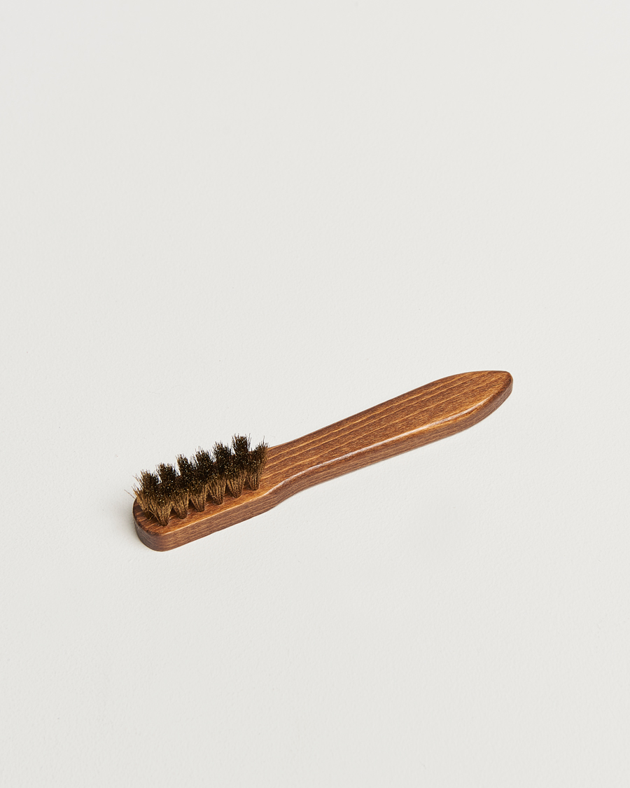R.M.Williams Suede Brass Bristle Brush Natural