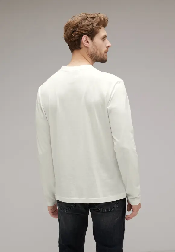 Henleyshirt mit Brustprint - broken white