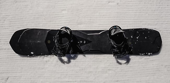NIDECKER - SNOWBOARD MEGALIGHT