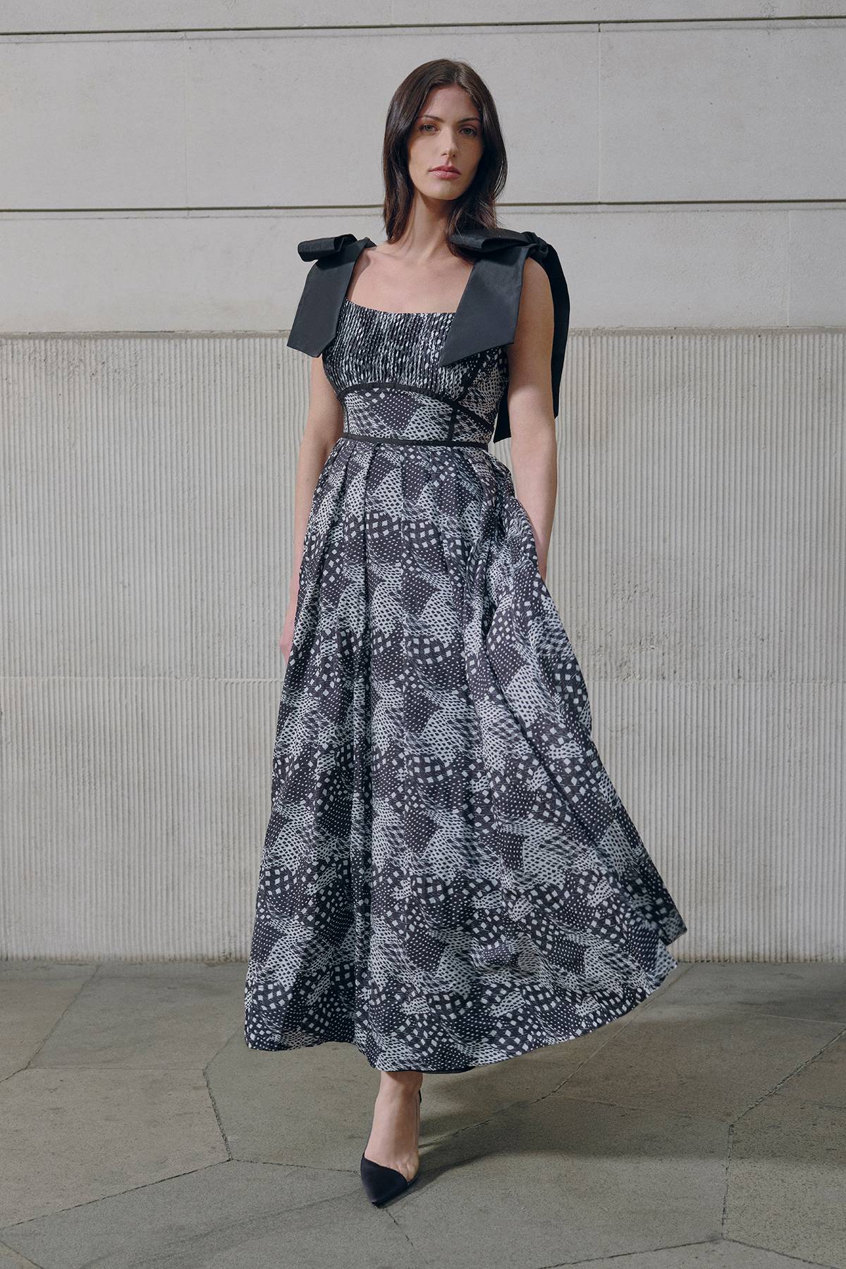 KarenMillen Robe Longue À Bretelles En Coton Et Soie Tissé Motif Géométrique Monochrome