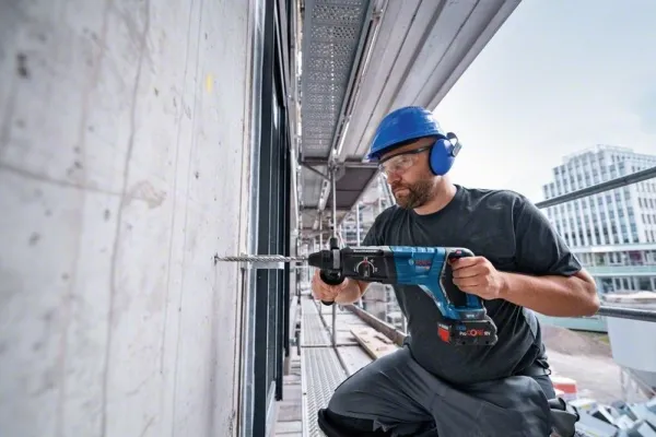 Bosch BOREHAMMER GBH 18V-28 DC SOLO - SOLO