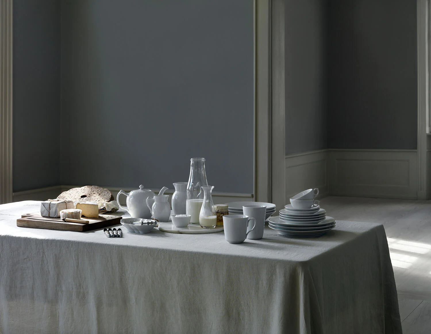 Royal Copenhagen  Hvid riflet kande - 38 cl.