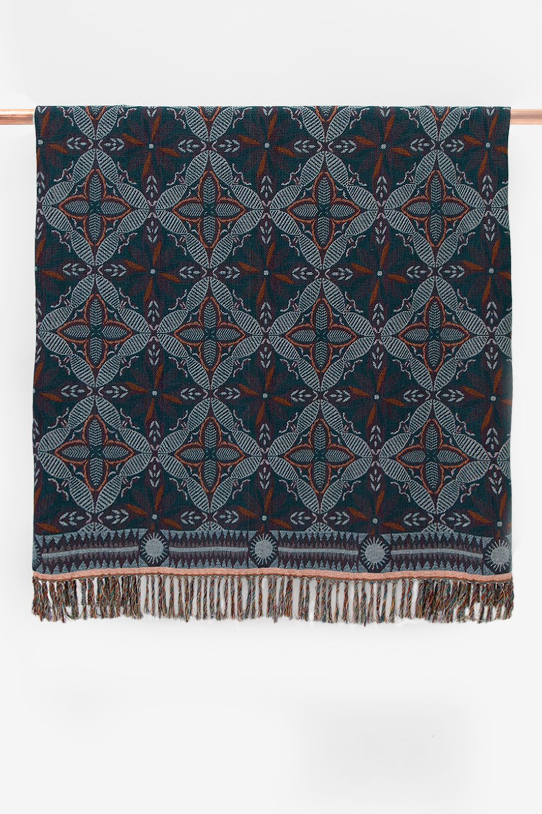 Jacquard deken met bloemenprint en franjes (200x250 cm)