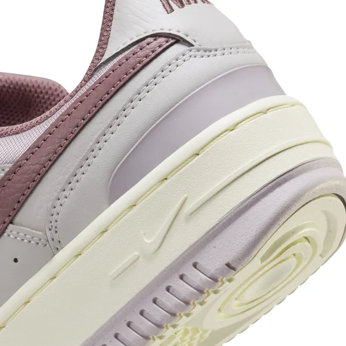 Nike Gamma Force Sneakers Dames