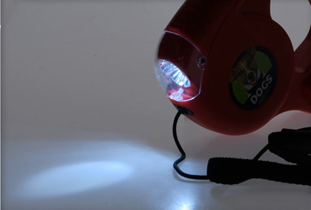 Hundeleine mit Kotbeutelhalter und Taschenlampe