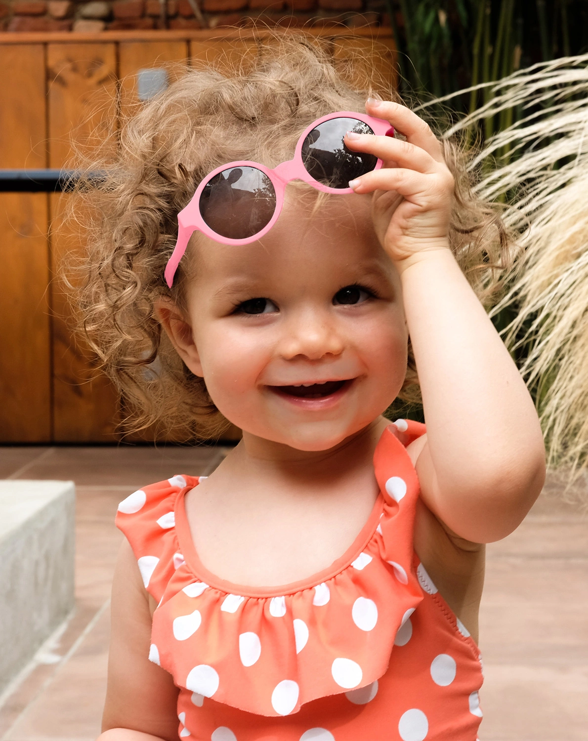 Sonnenbrille JOY in neon pink