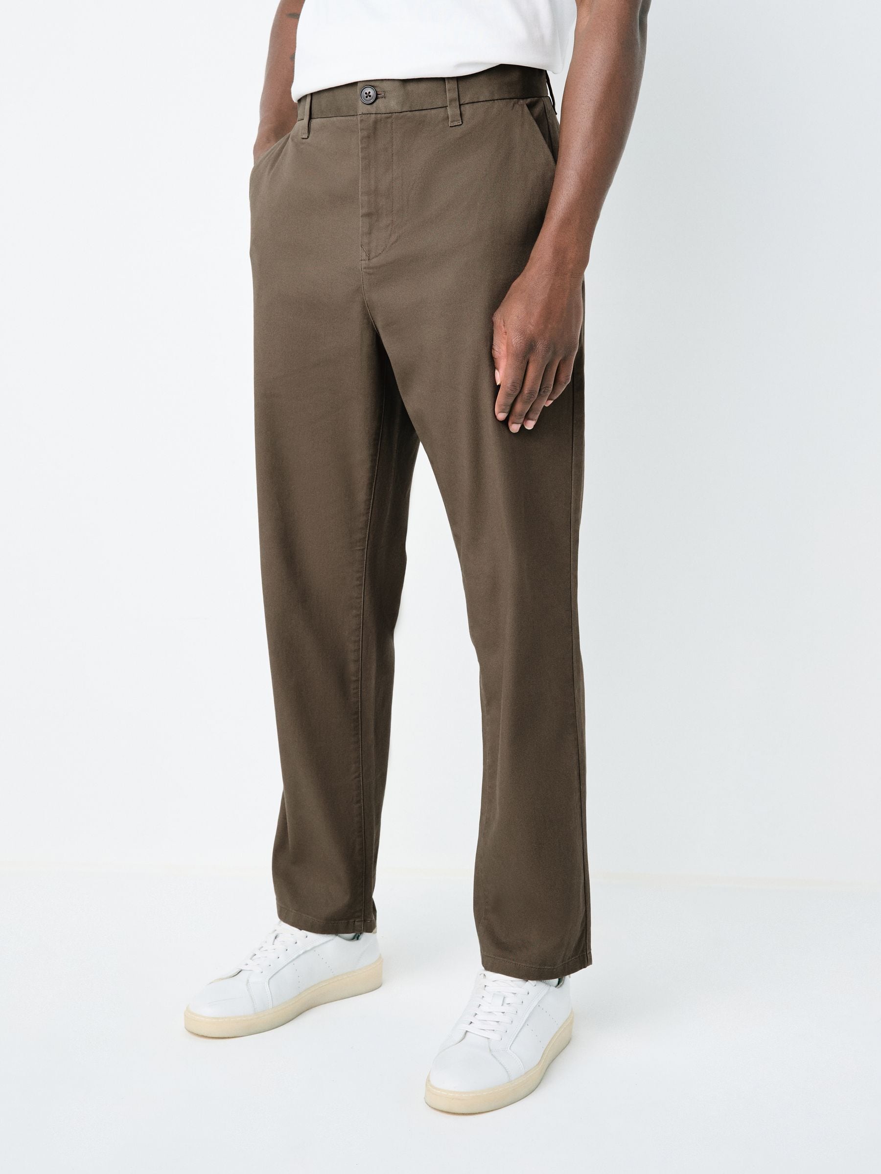 Lichtbruin - Standaard toelopende pasvorm - Stretchy chino