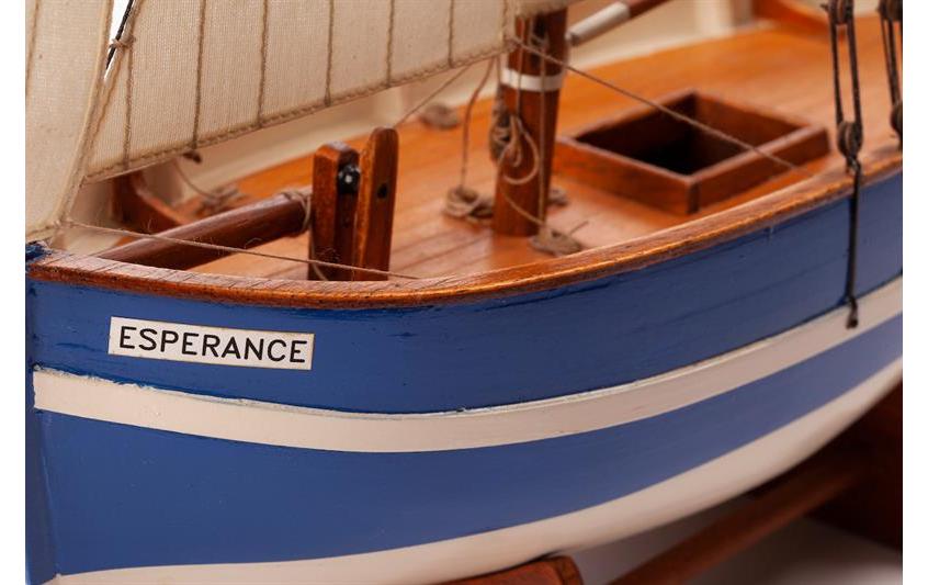 Bausatz Esperance 1:30, 450 mmDetaillierter Modellbausatz eines Fischerbootes