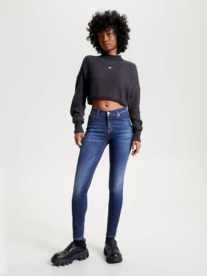 Calça jeans Nora de cintura média, skinny e desbotada.