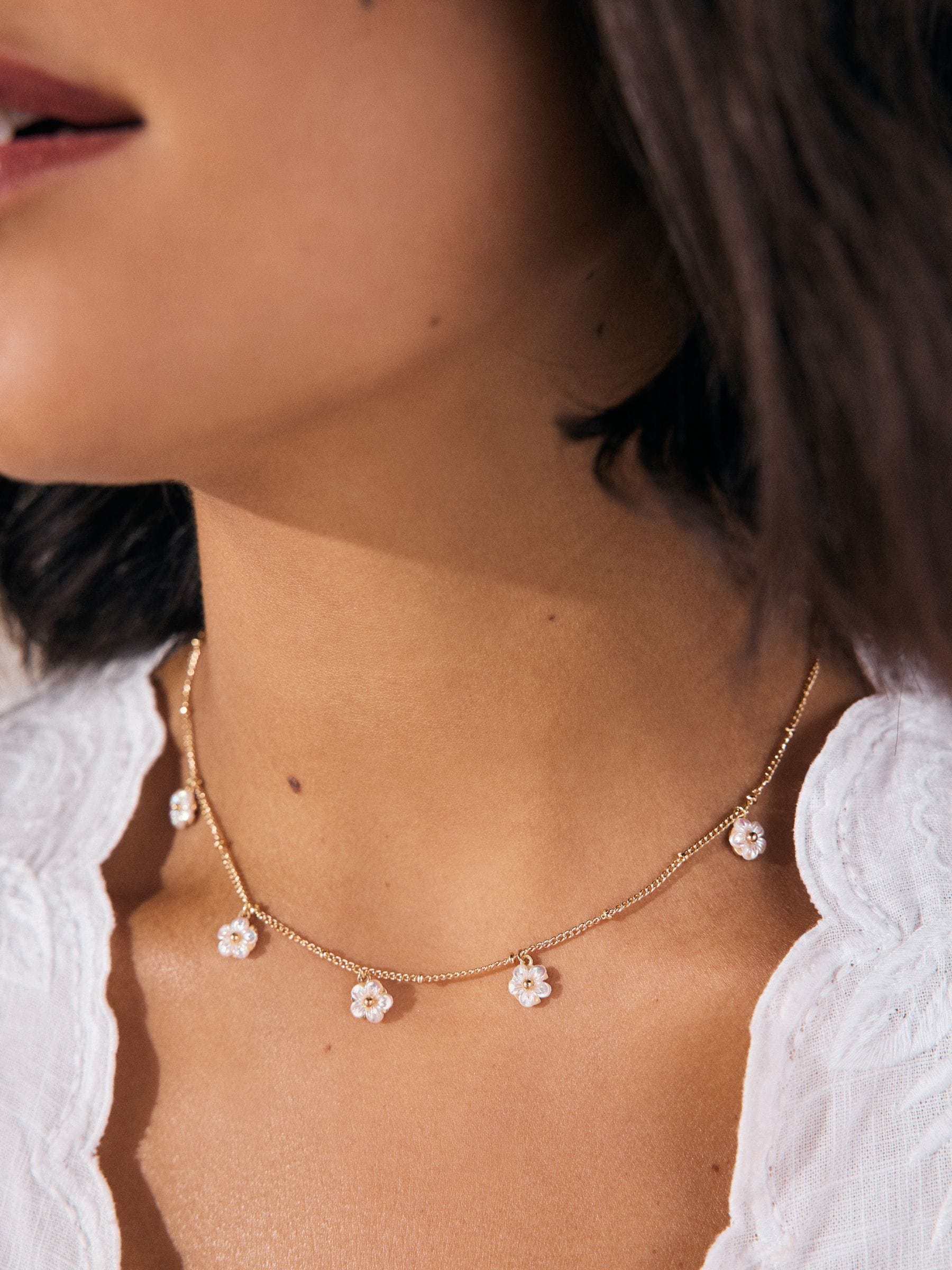 Goudkleurig - Flower Drop Necklace