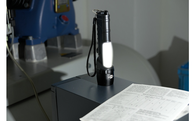 Brennenstuhl LuxPremium LED-Tala Taschenlampe 360 lm