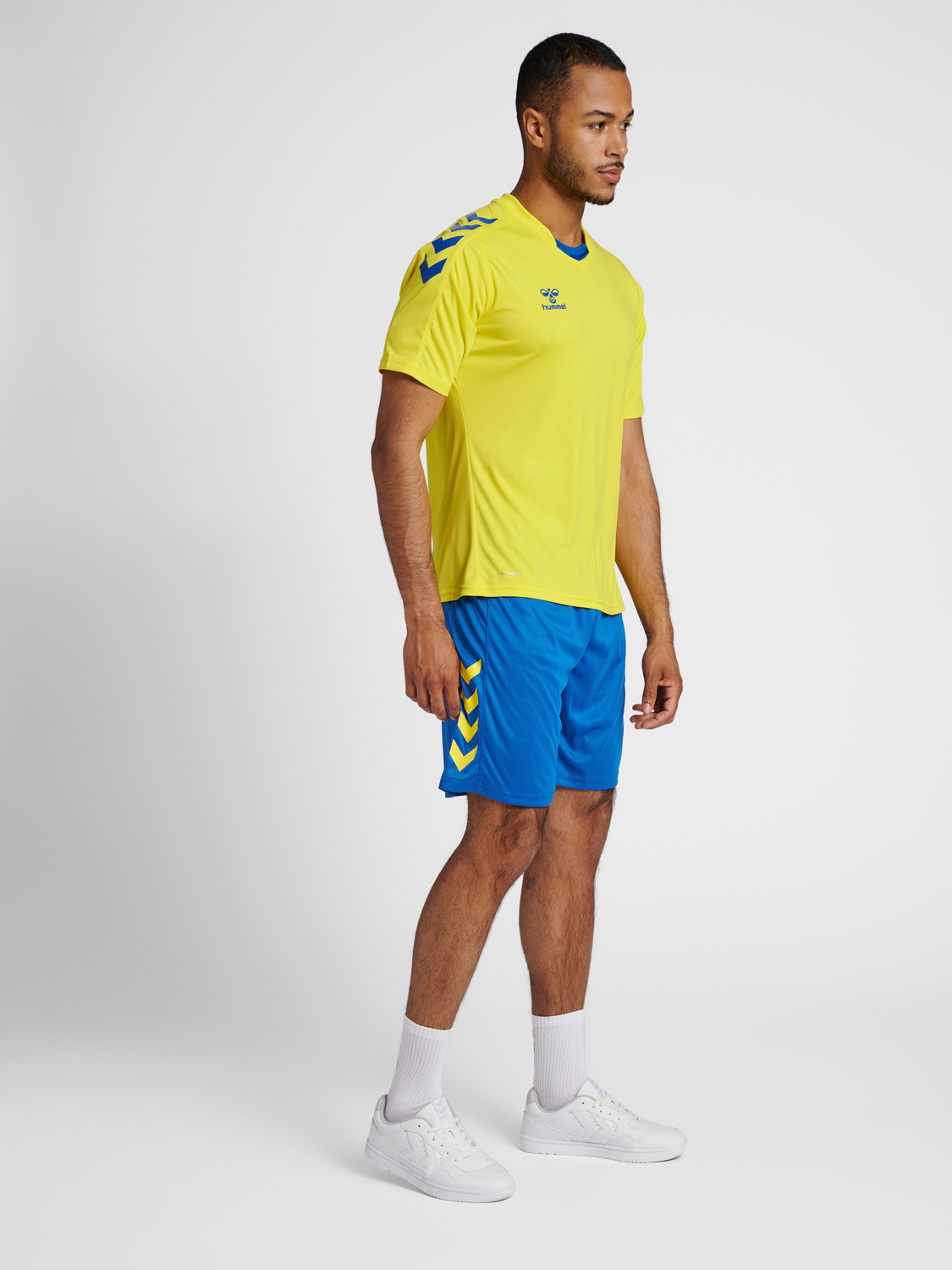 hmlCORE XK POLY JERSEY S/S