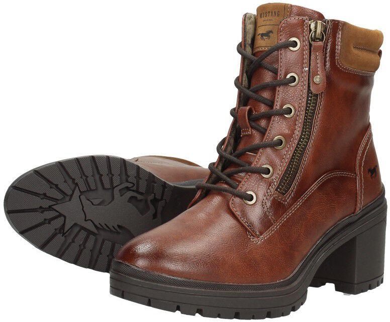 Mustang Veterschoenen Hak cognac