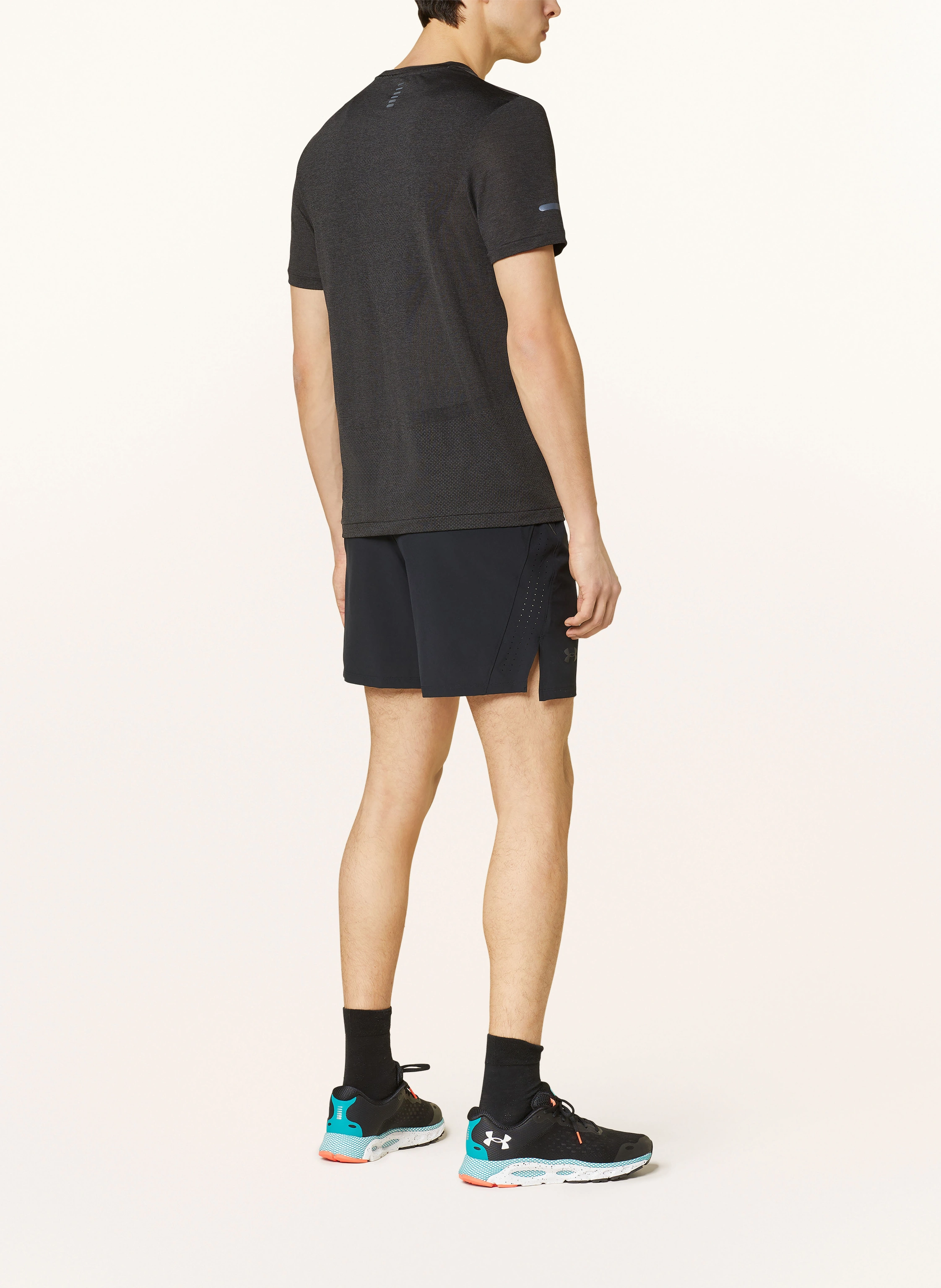 UNDER ARMOUR Laufshirt UA SEAMLESS STRIDE