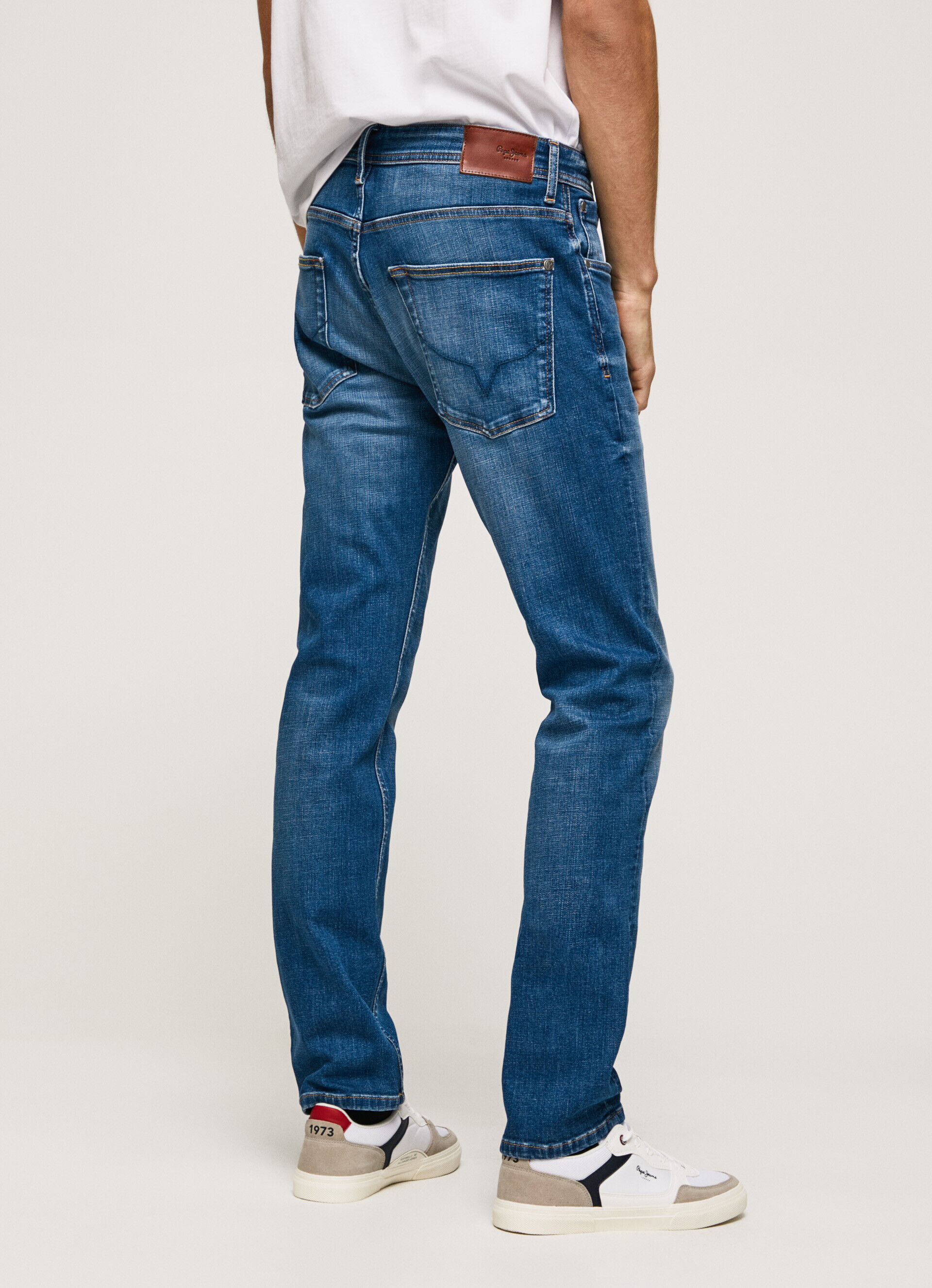 Calça jeans com modelagem Cash Fit e cintura regular - jeans