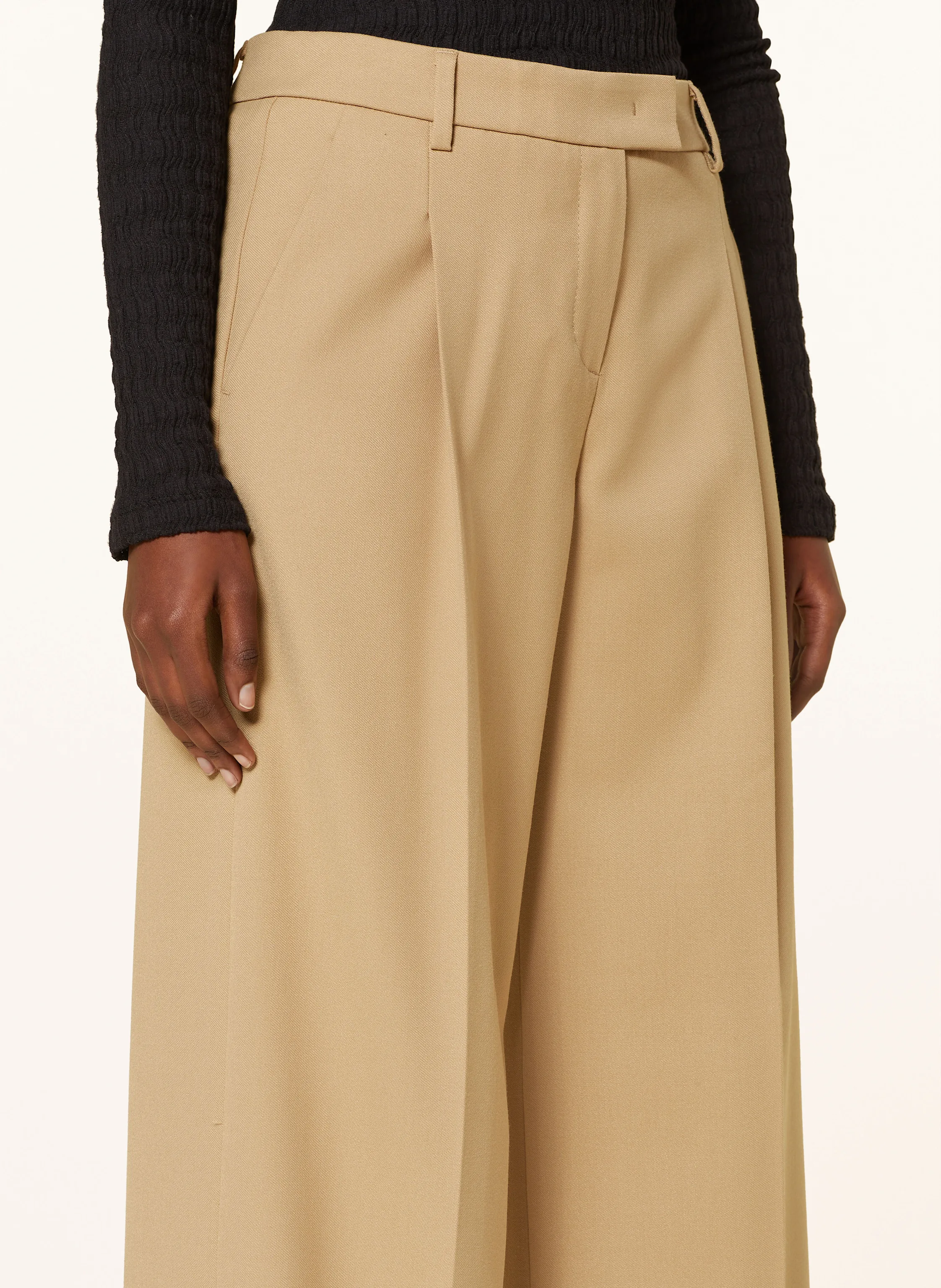 SEDUCTIVE Hose ARTA