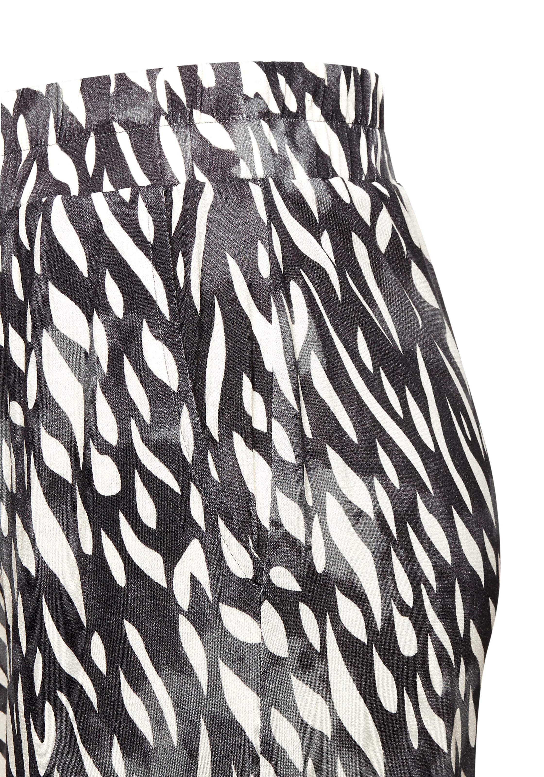LASCANA Palazzohose  aus Viskosejersey, Schlupfhose mit Alloverprint und Taschen