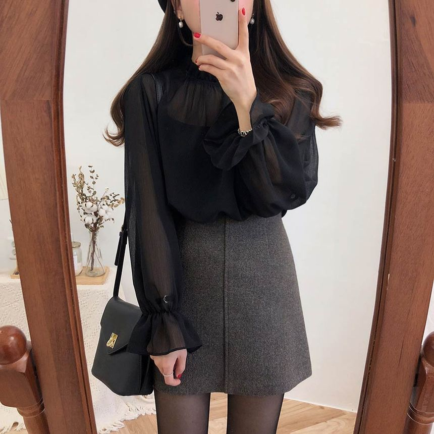 Leoom - Chiffon blouse met klokmouwen