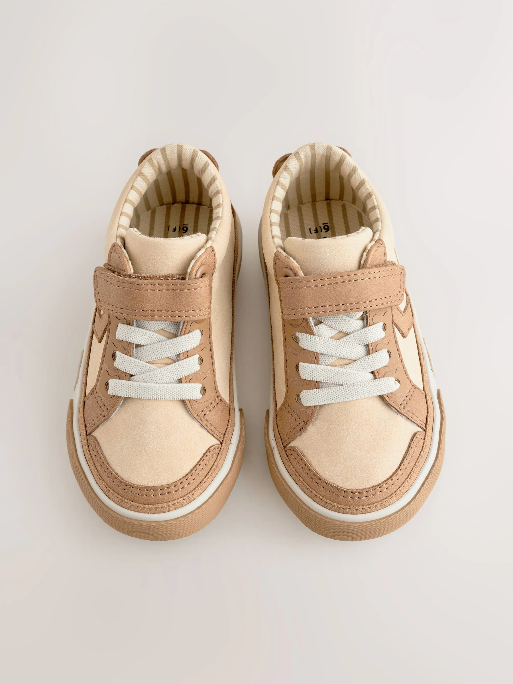 Bruin met beer - Sneakers met klittenbandsluiting en elastische veters