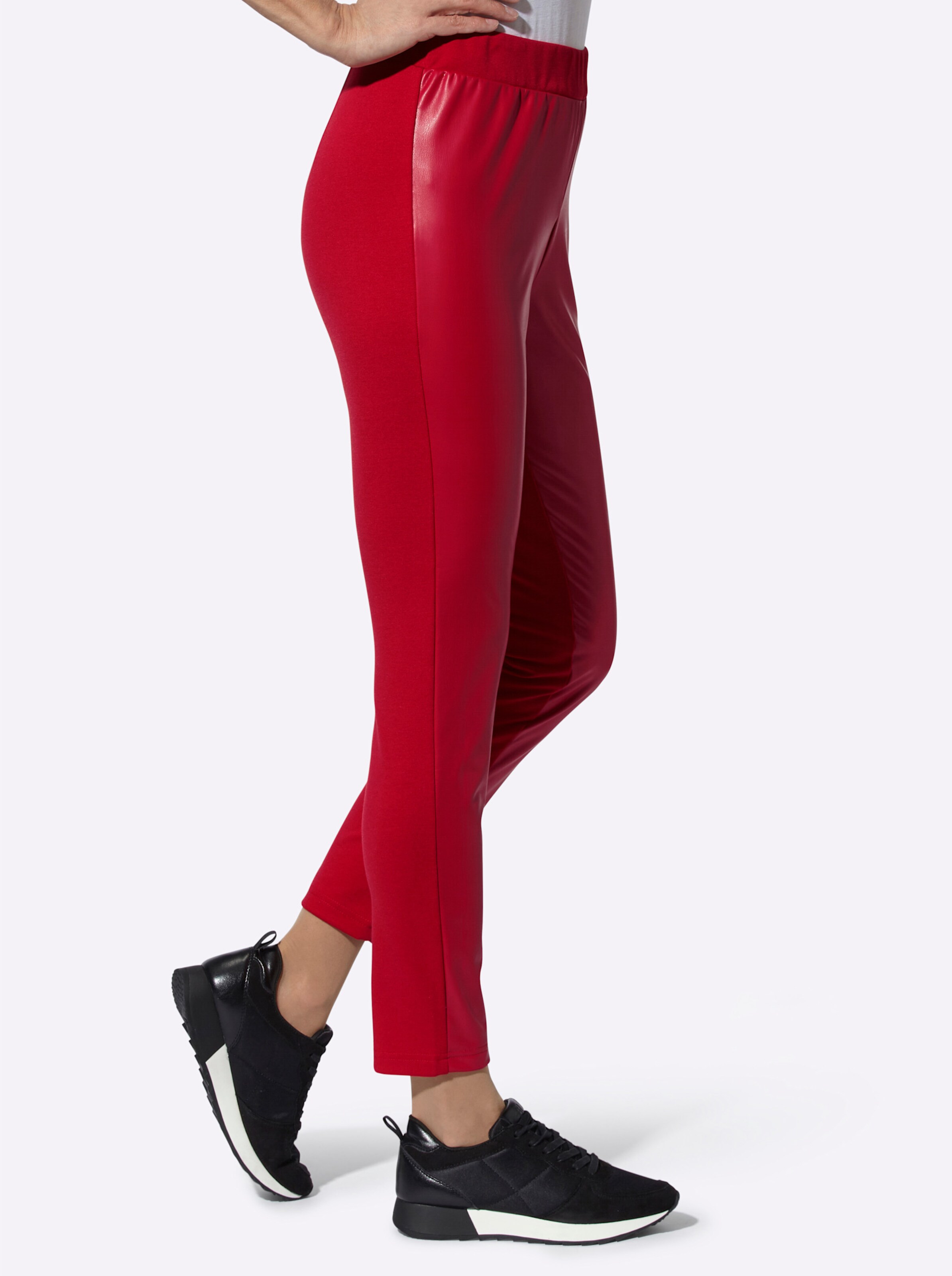 Lederimitathose in rot