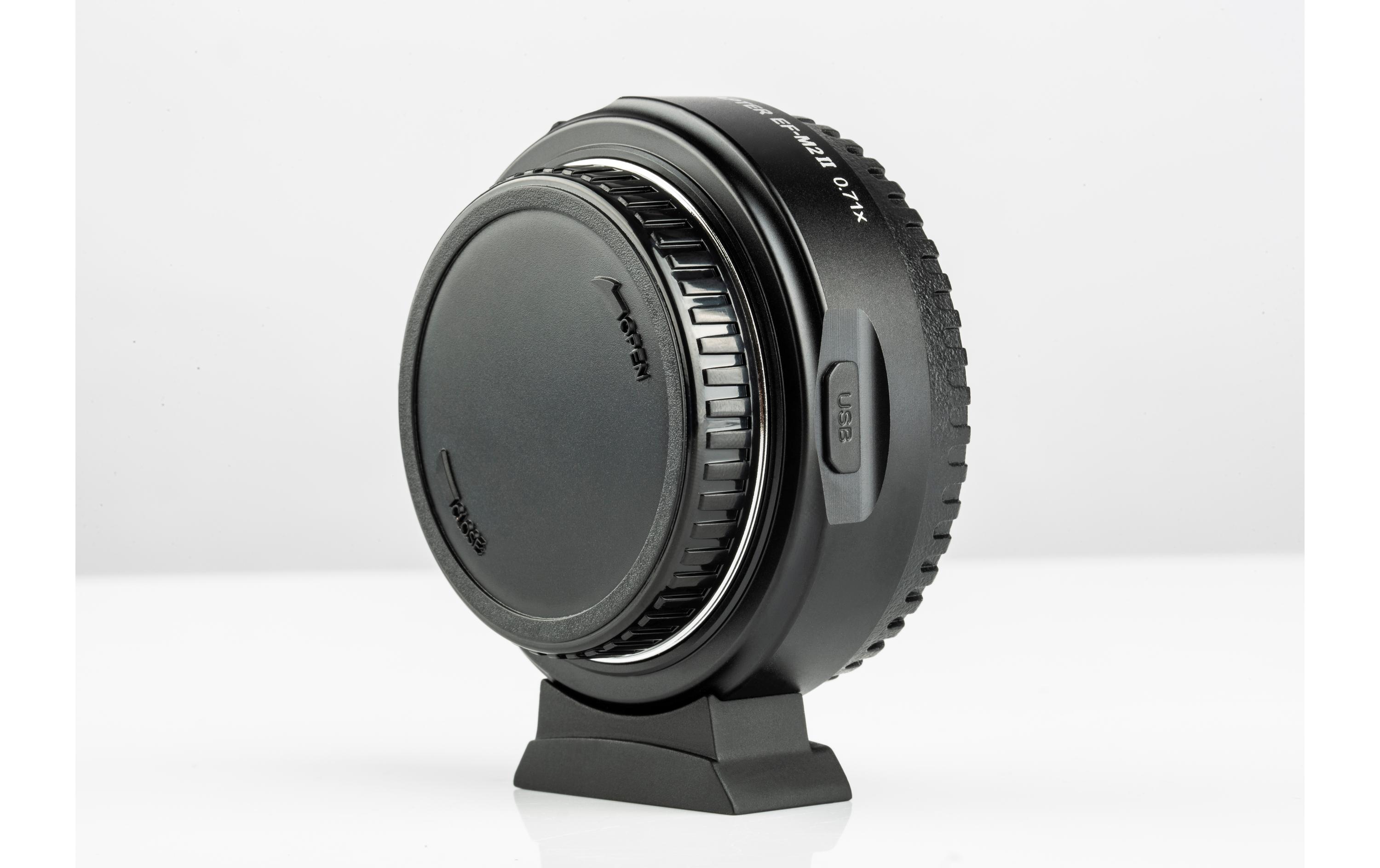 Objektiv-Adapter EF-M2 II<br>Kompakter Objektiv-Adapter für das MFT-Bajonett