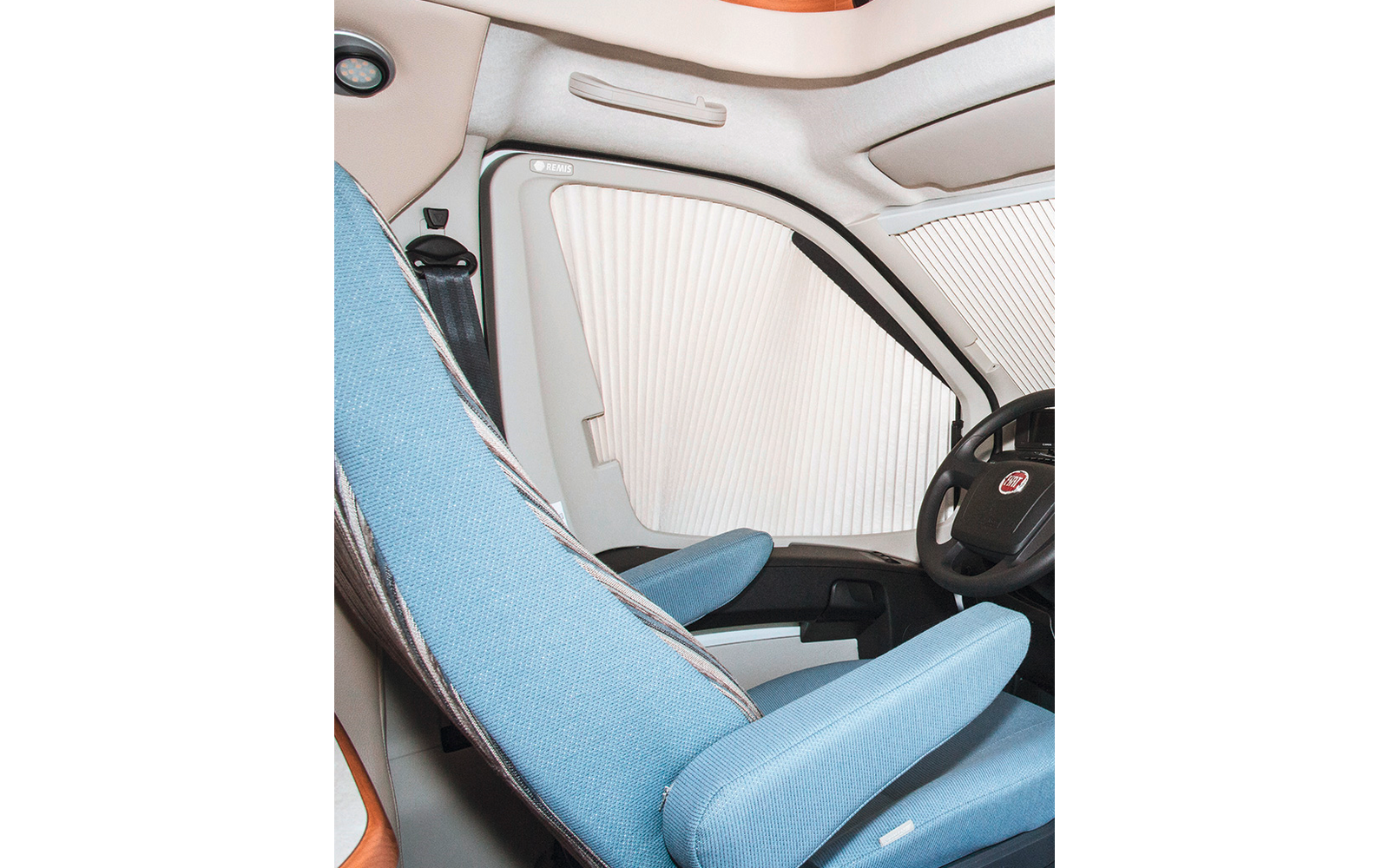 Remis Fahrerhausverdunkelung REMIfront IV  Frontscheibe (Links- und Rechtslenker / ohne Sensoren) für Fiat Ducato (Modell X250) 2006 - 2011