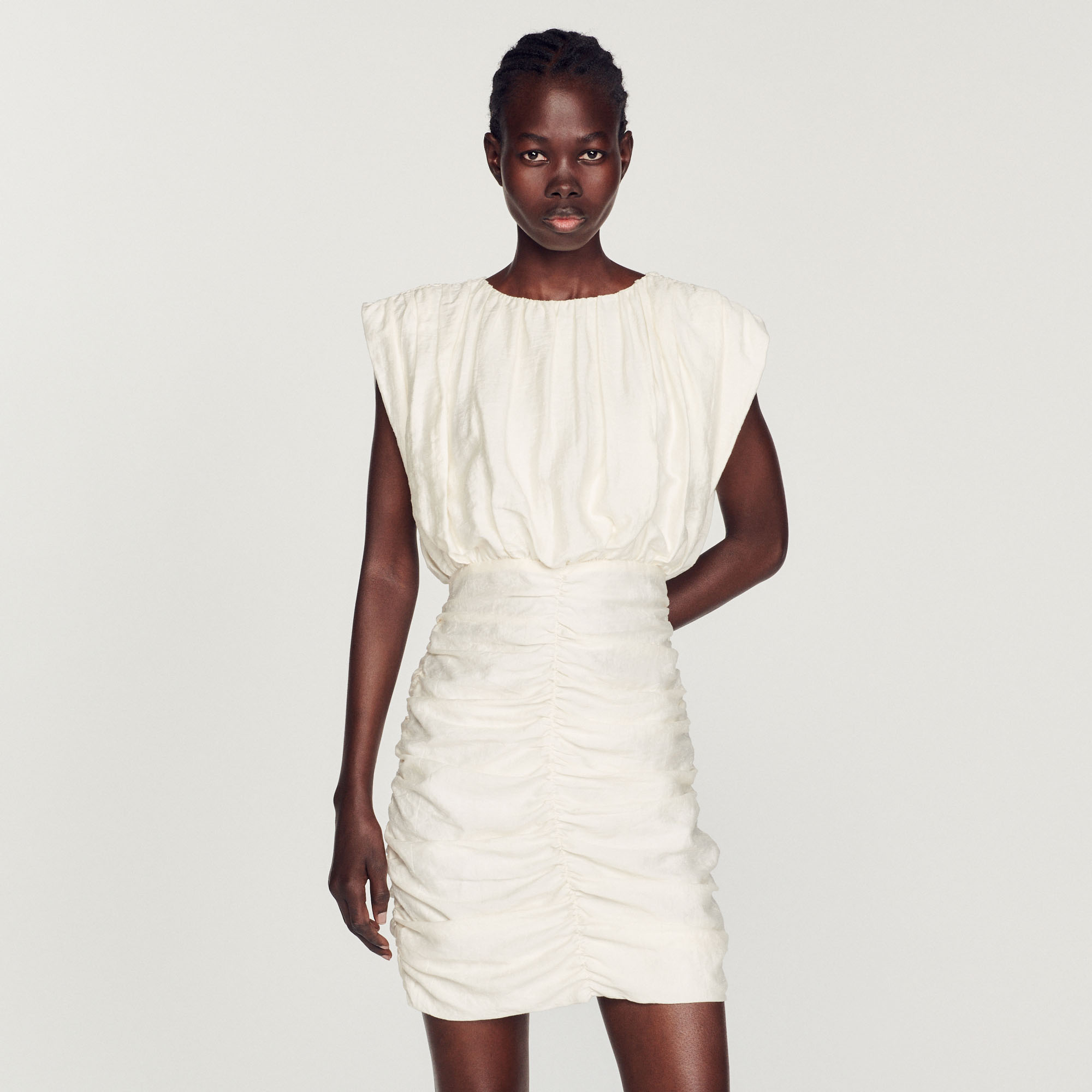 Robe courte drapee