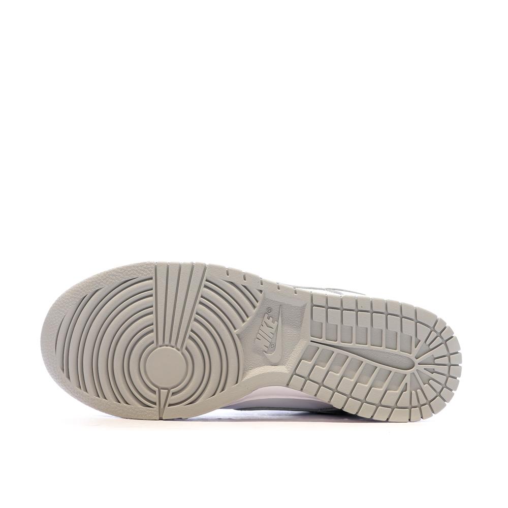 Nike Baskets Blanches/Grises Homme Nike Dunk Low Retro