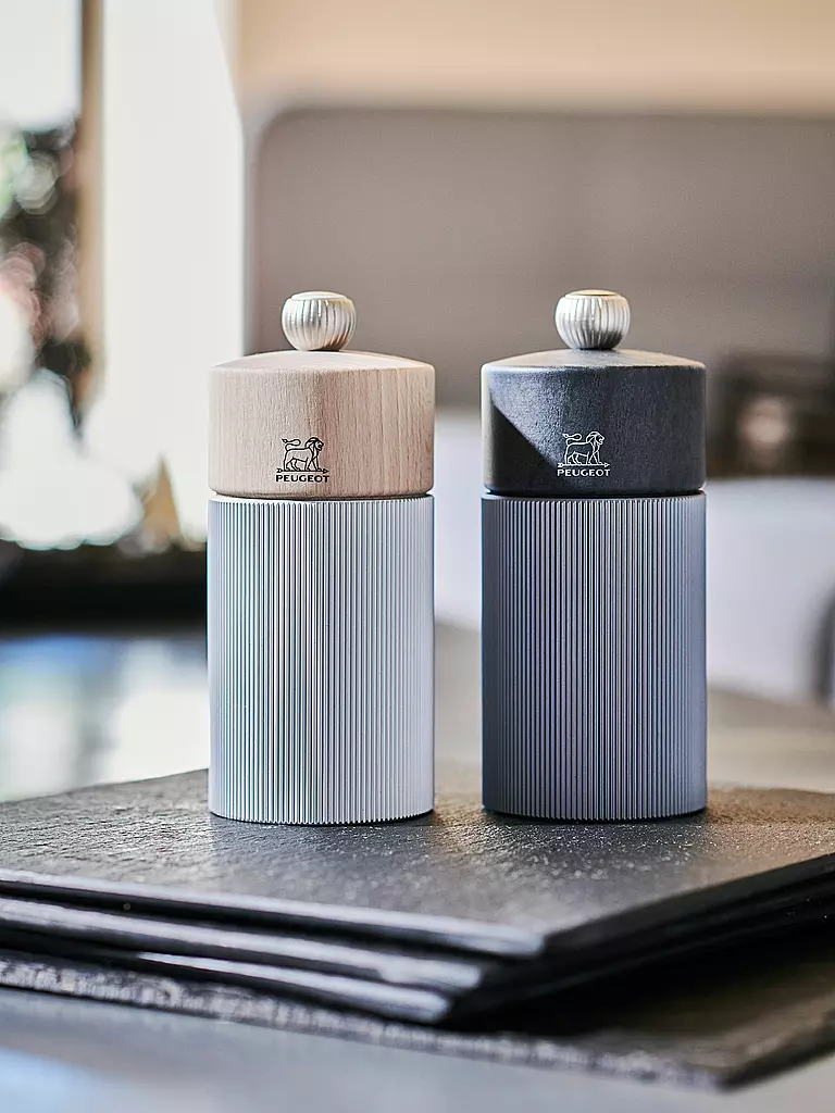 PEUGEOT Manuelle Pfeffermühle  Line 12cm Carbon/Holz grau