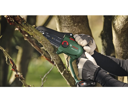 BOSCH EasyChain 18V-15-7 Accu snoeizaag/minikettingzaag/boomsnoeischaar zonder accu en lader