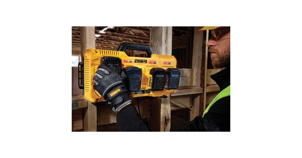 DEWALT4-poort snellader oplader  (Geel/zwart)