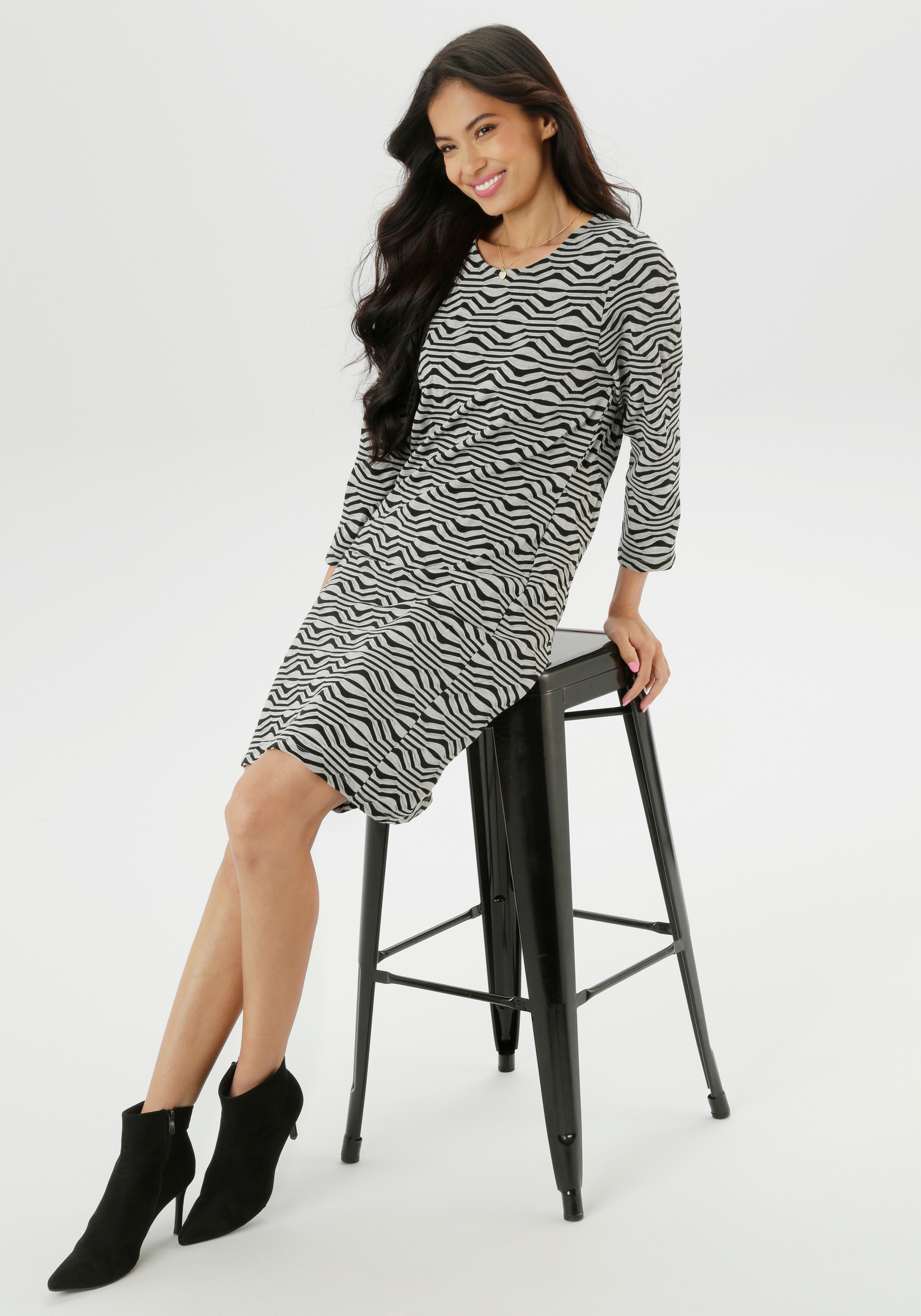 Aniston SELECTED Jerseykleid mit schöner Oberflächenstruktur - NEUE KOLLEKTION