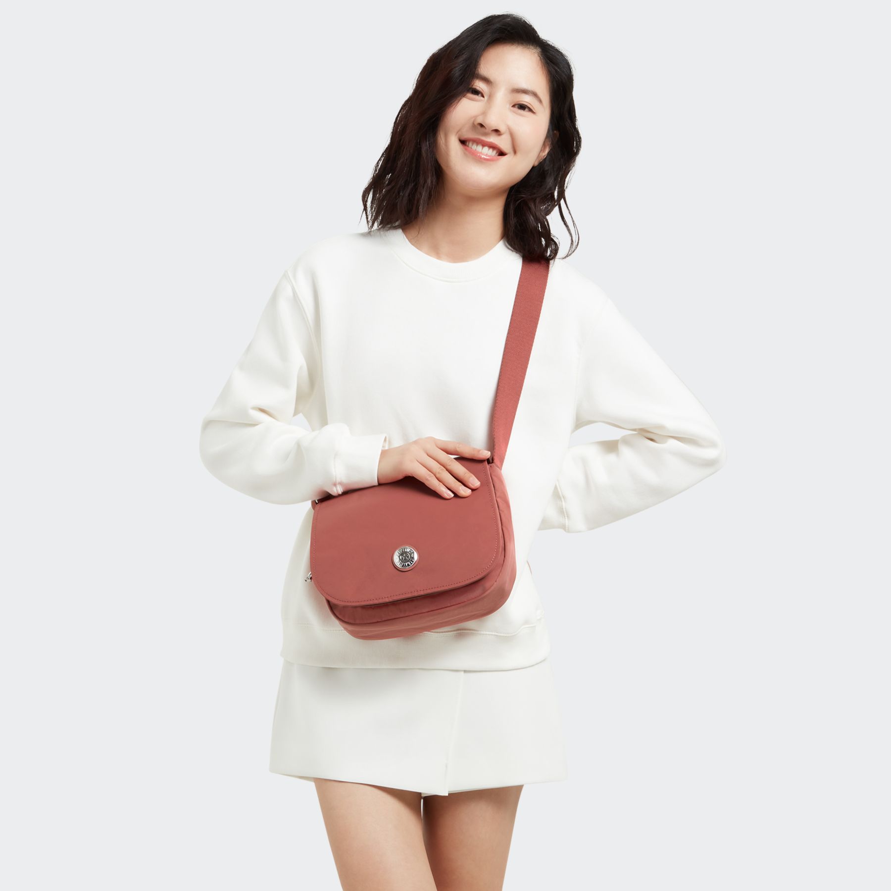 LOREEN M Sac à bandoulière avec rabat magnétique - Grand Rose
