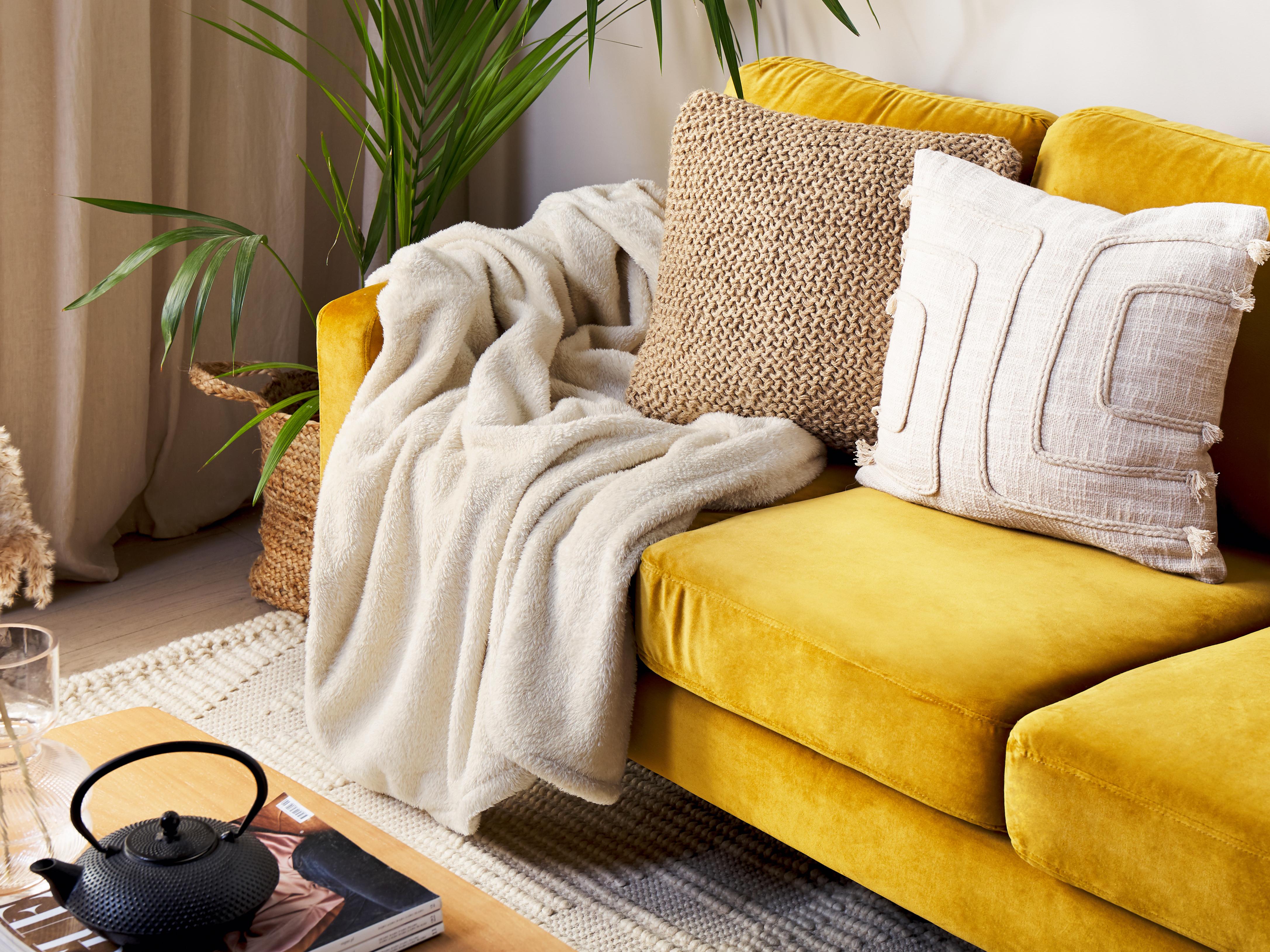 Plaid NAMDU 125 x 150 cm Lichtbeige