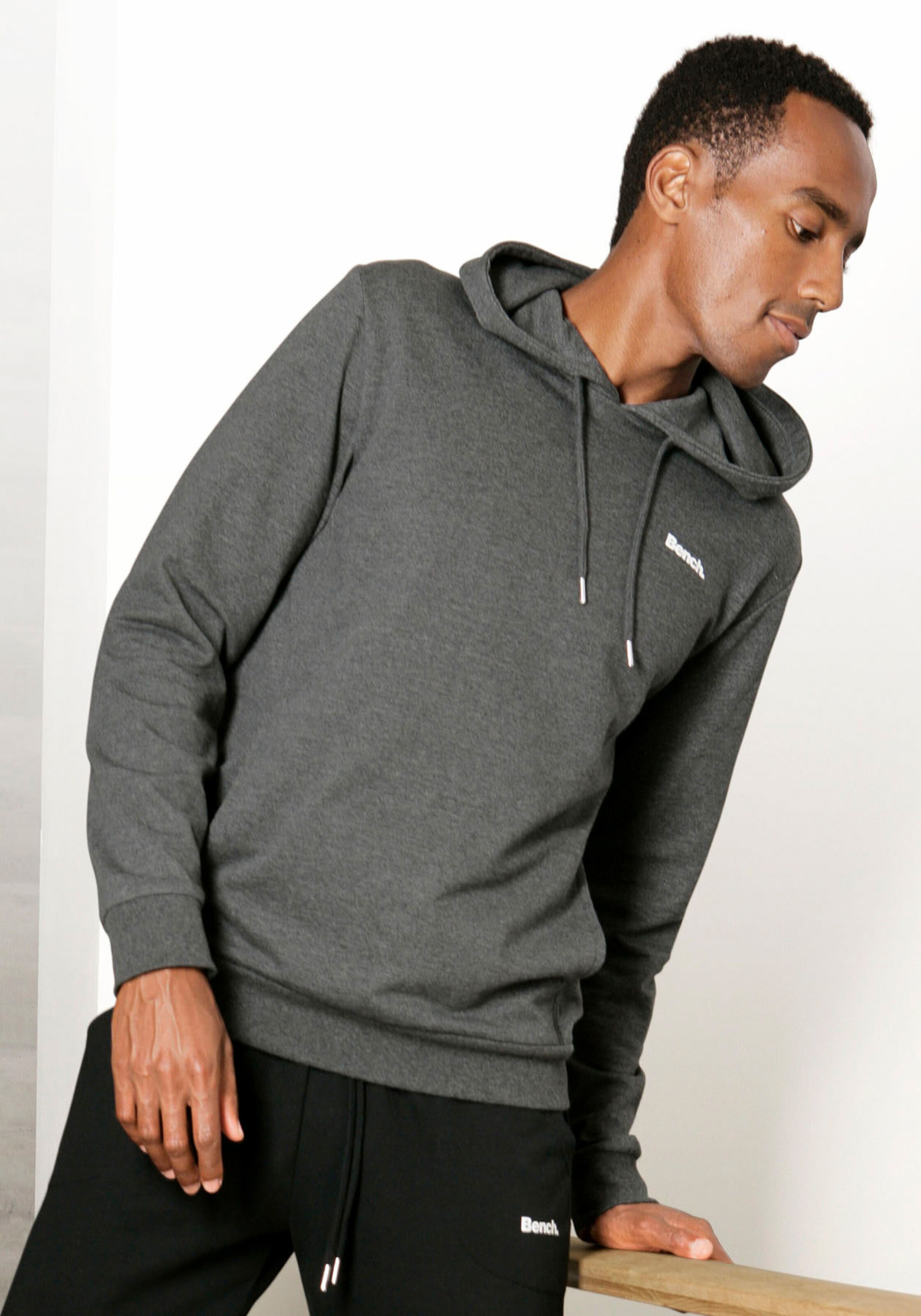 Hoodie in anthrazit-meliert