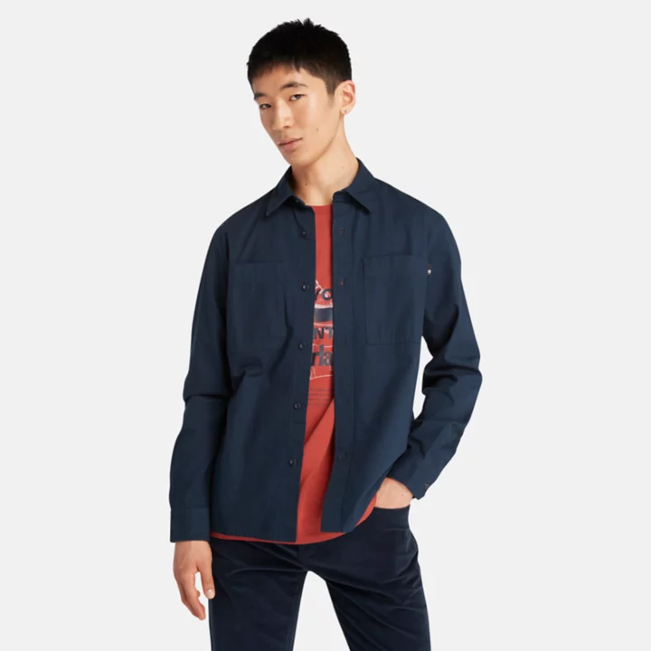 Camisa Windham de algodão masculina na cor azul marinho.