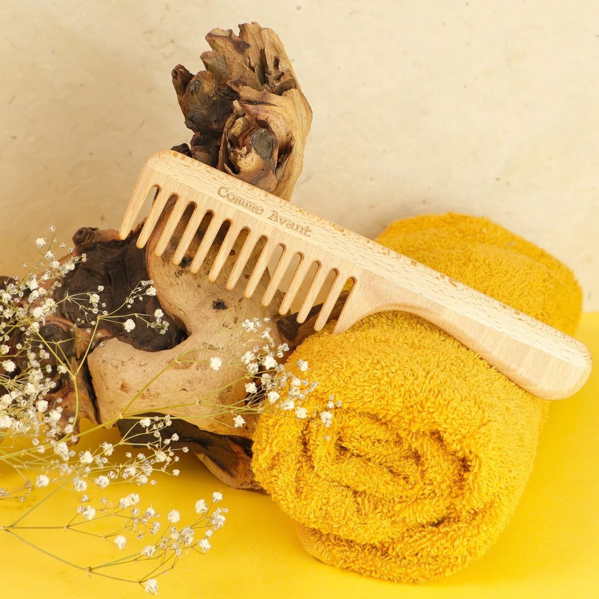 Peigne à cheveux en bois de hêtre