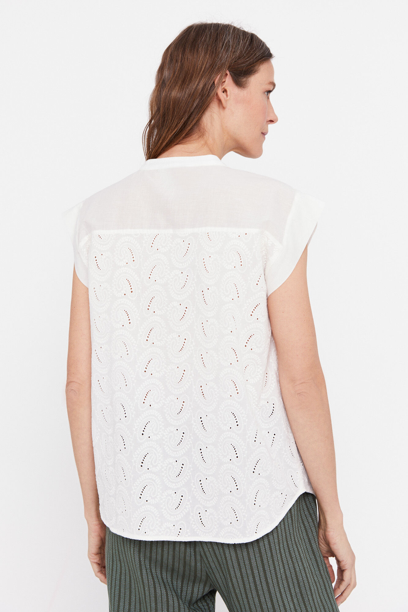 Blusa bordada - Branca