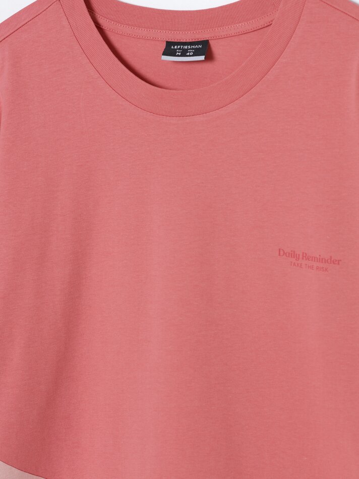 Camiseta color block - Avermelhada