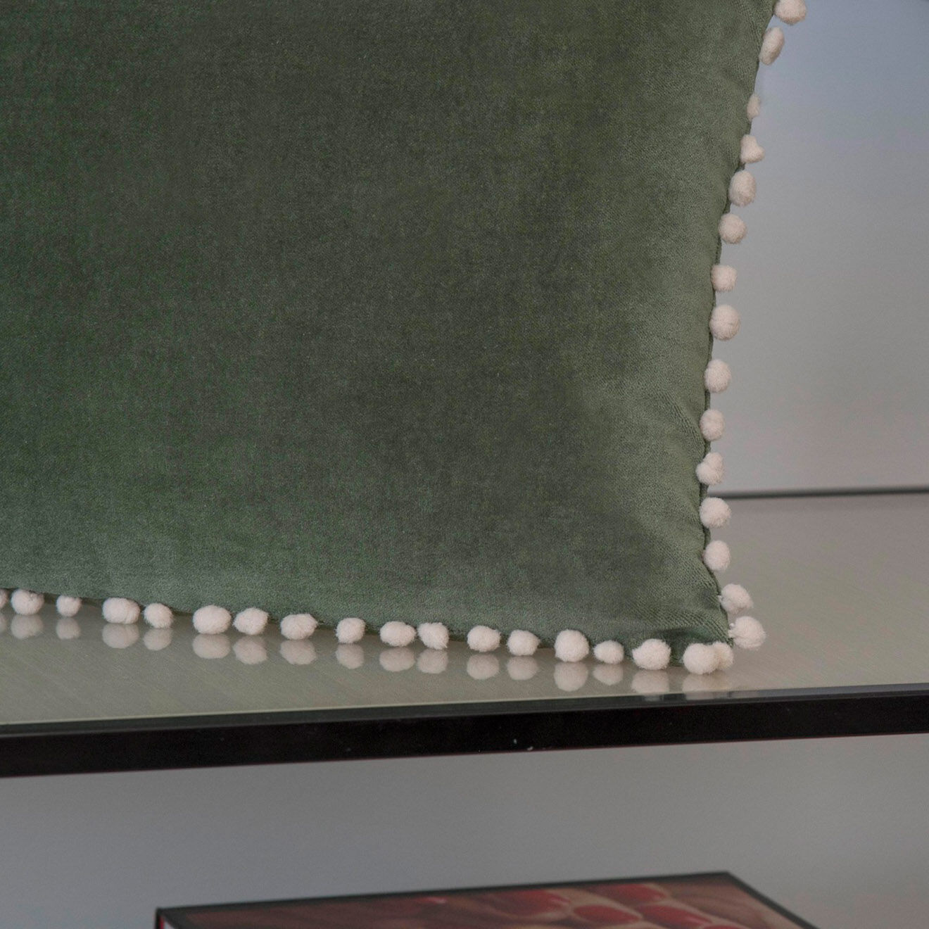 Febronie Housse de coussin en velours Avoriaz vert kaki - 50x30 cm