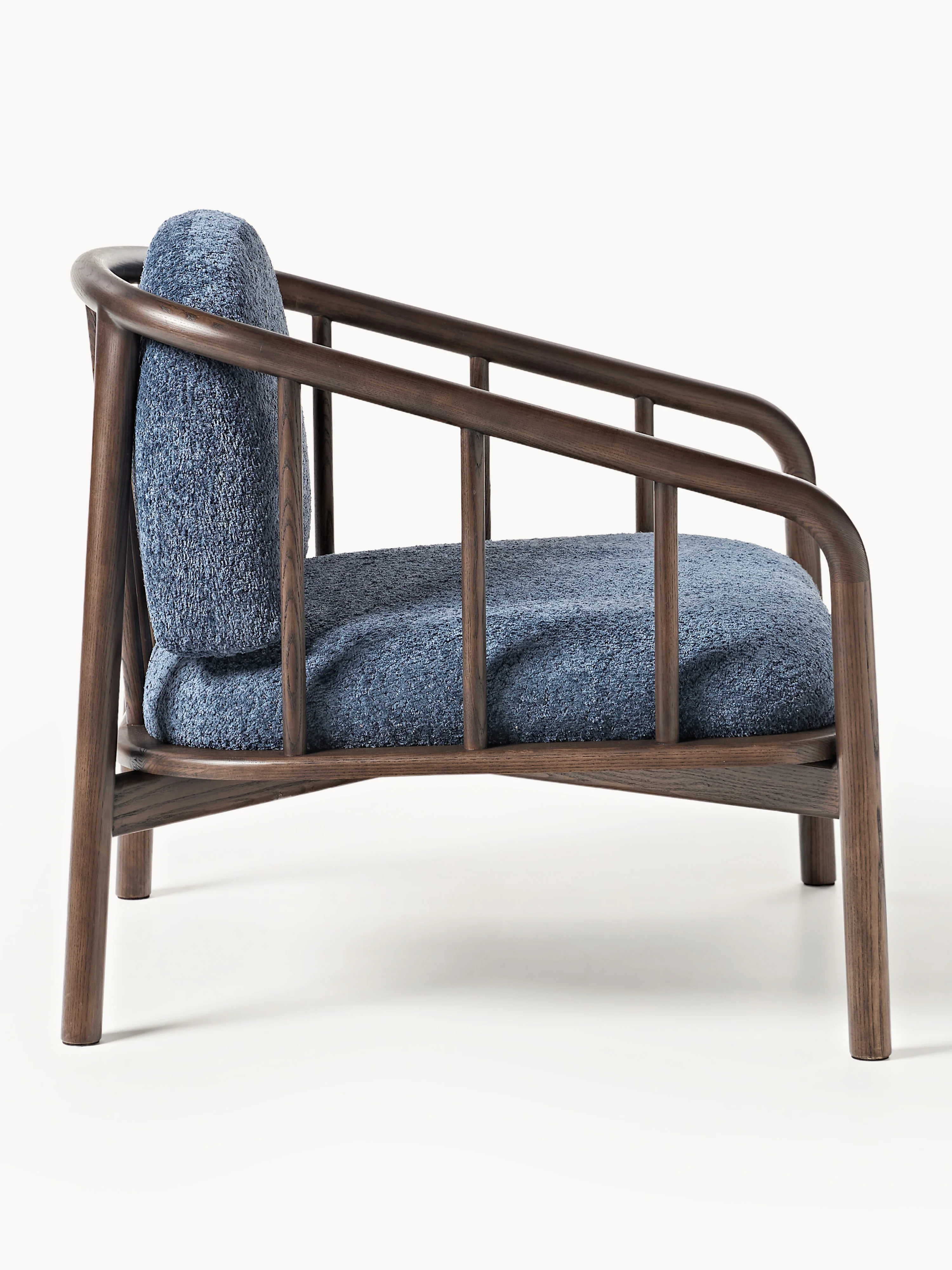 Loungefauteuil Balin van essenhout met teddy-bekleding