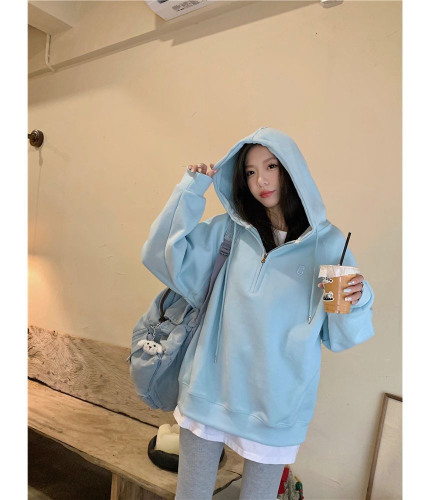 Closette - Oversized hoodie met halve rits en geborduurde letters