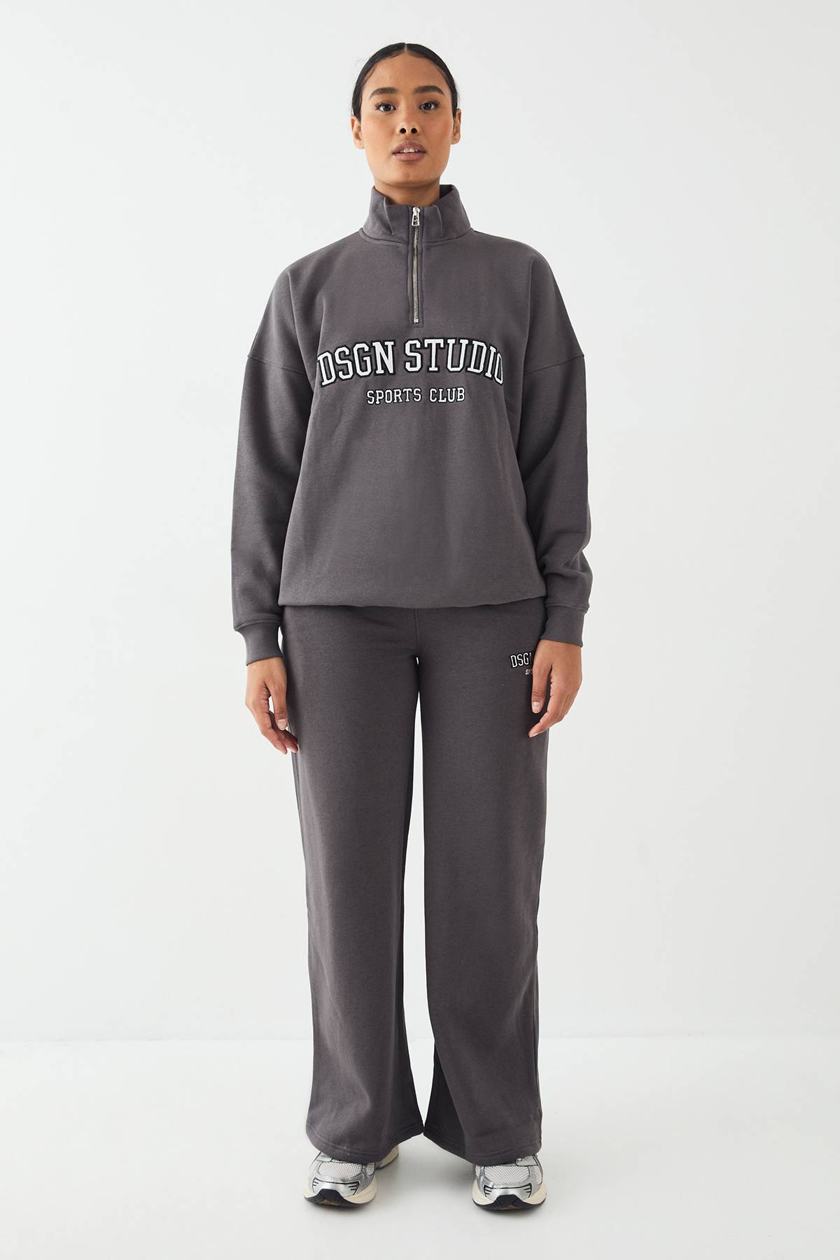 Jogging Droit Avec Appliqué Dsgn Studio