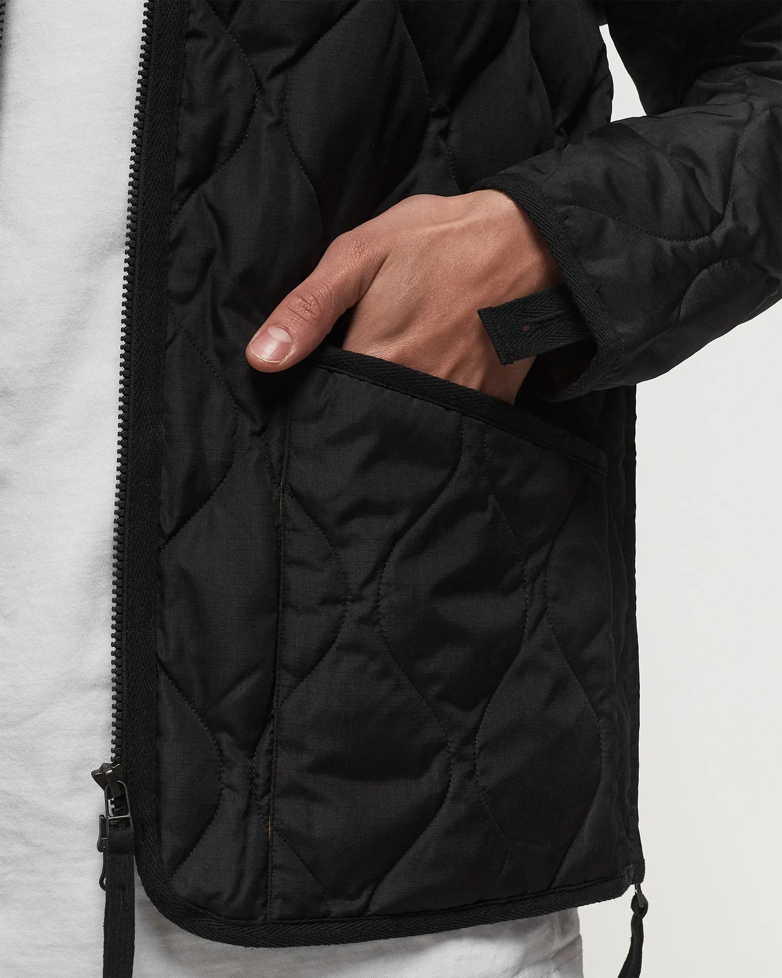 Taion MILITARY ZIP V-NECK JACKET