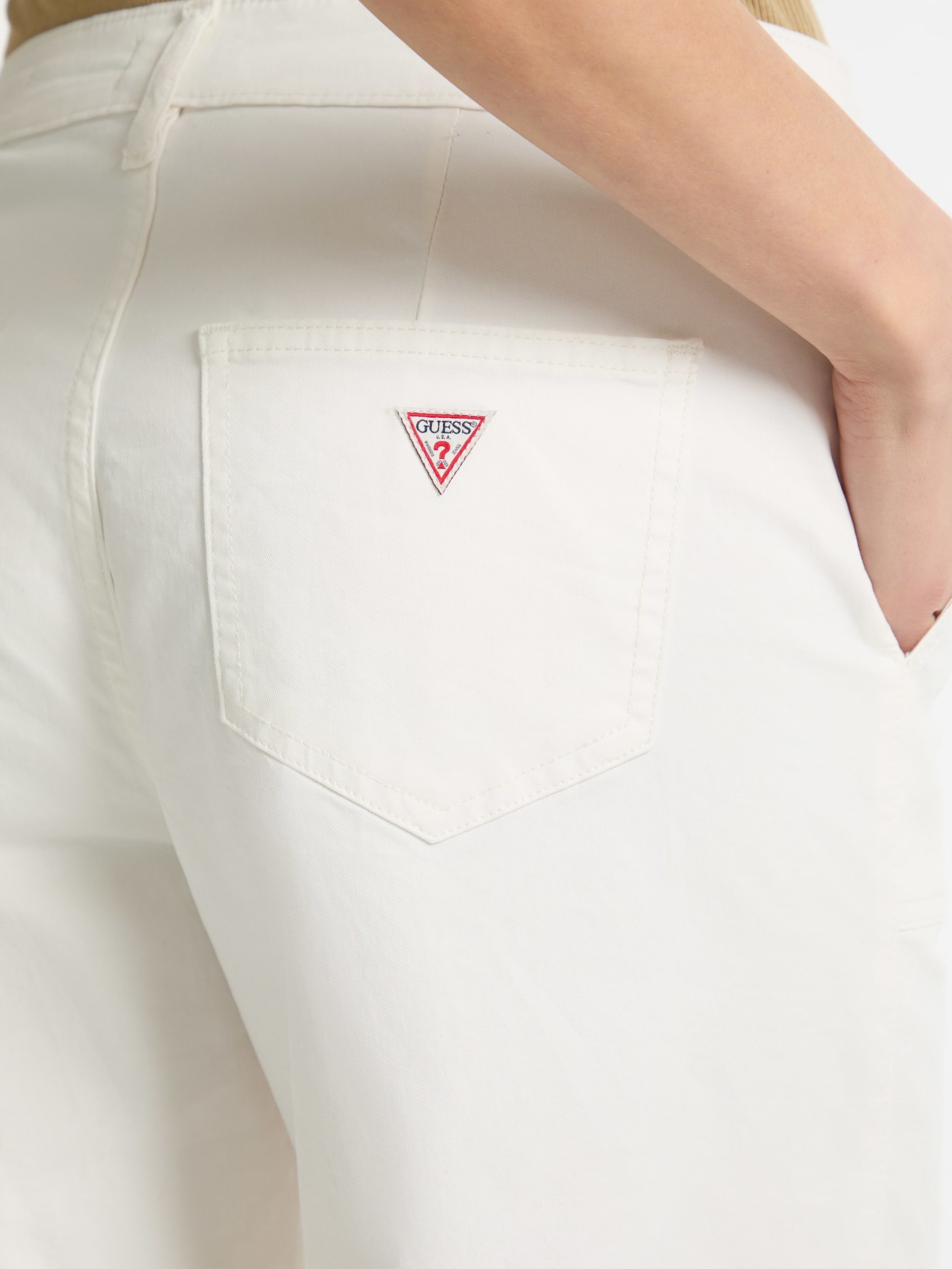 Calça jeans utilitária de perna larga