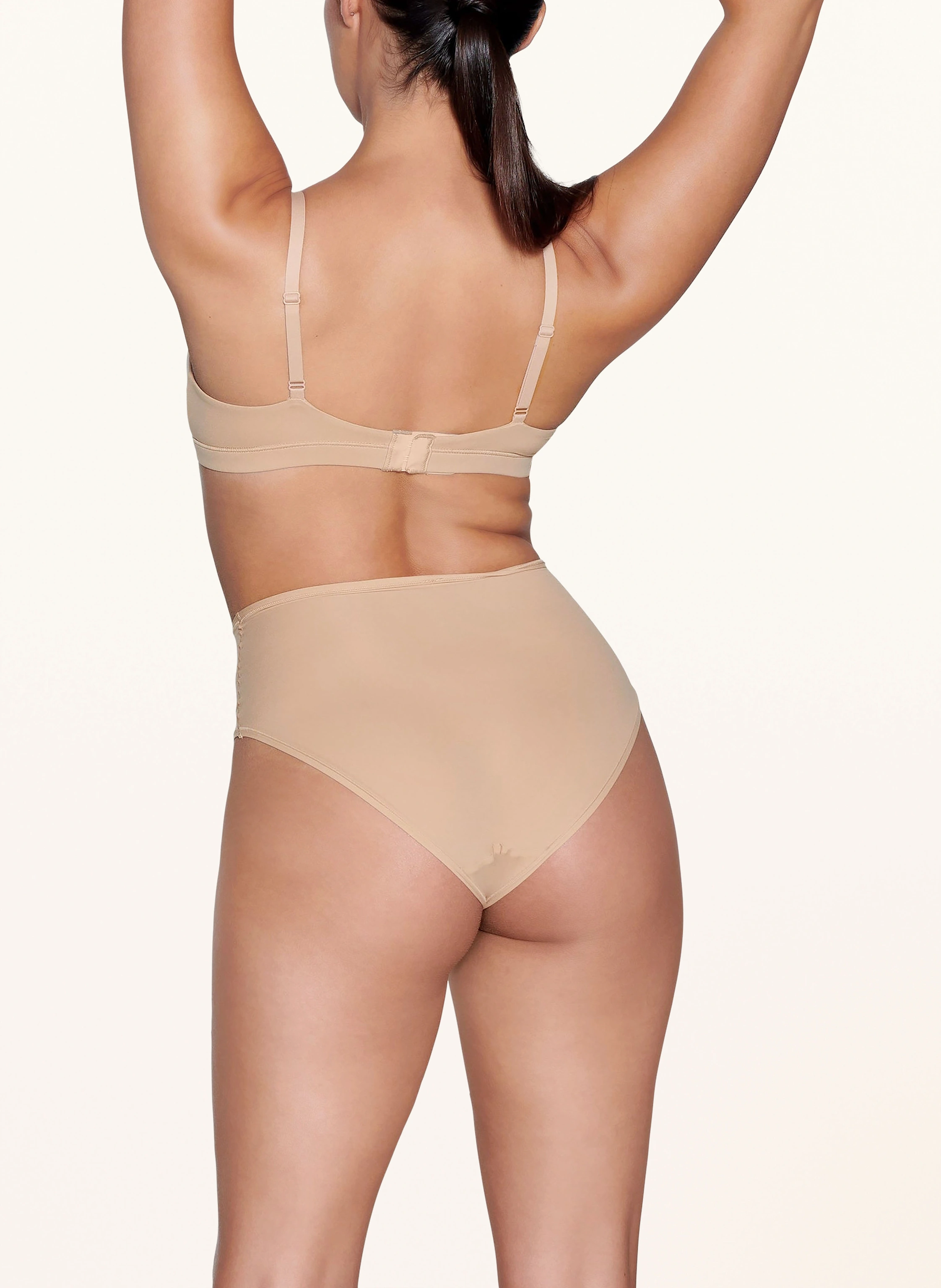 SKIMS Triangel-BH FITS EVERYBODY