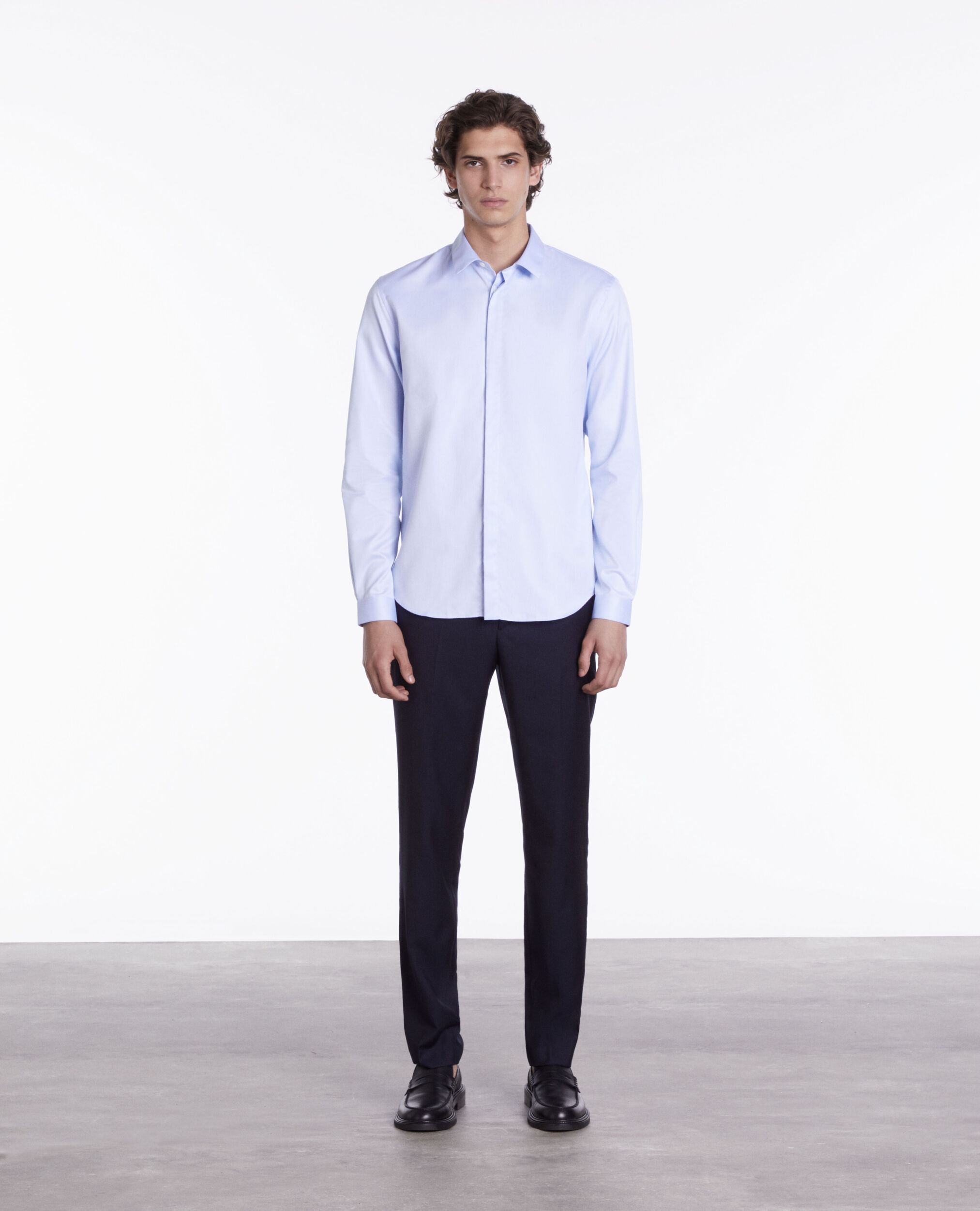 Chemise formelle bleu ciel