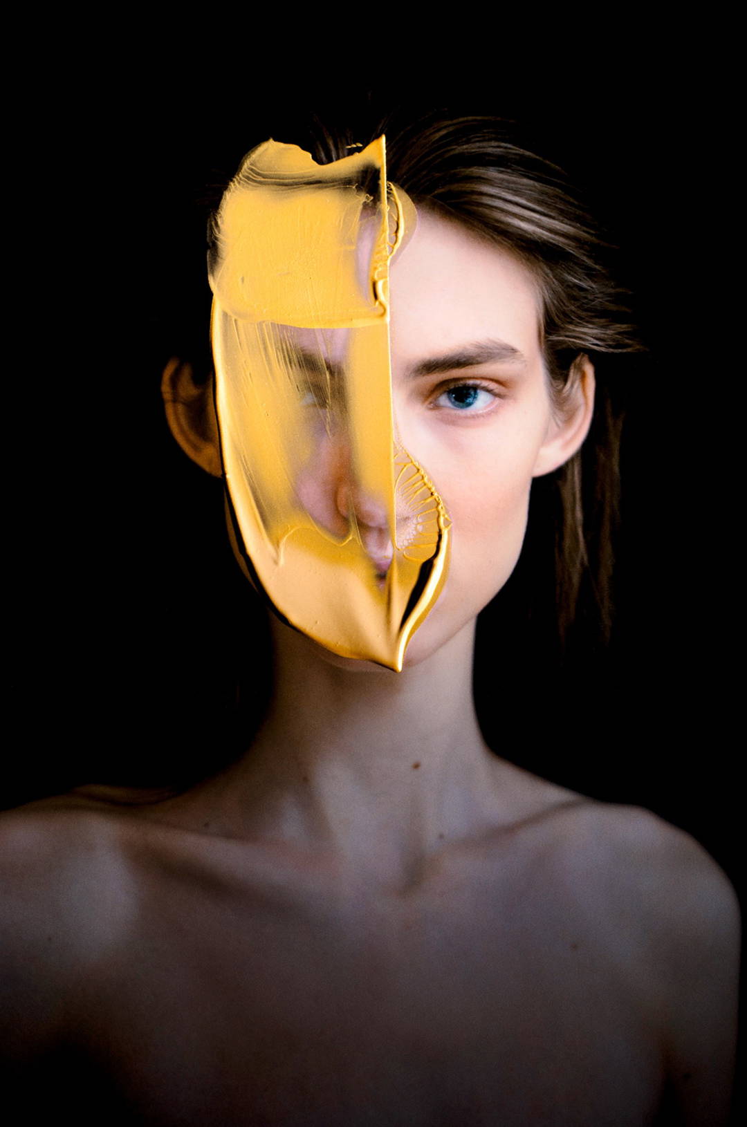 LISA by Akke Visschers & Alexander Straulino - Limited Edition. Edition of: 150. Signed.